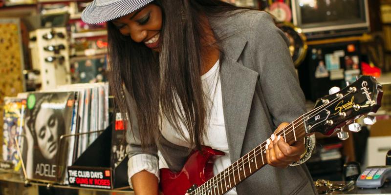 跨越400G鸿沟：从光模块选型到网络架构的实战部署指南