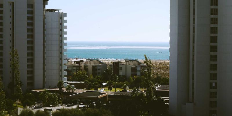 边缘计算与物联网(IoT)网络的协同发展趋势：重塑下一代网络技术